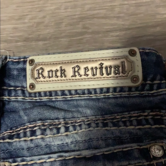 Rock Revival Skinny Jeans - Picture 3 of 7
